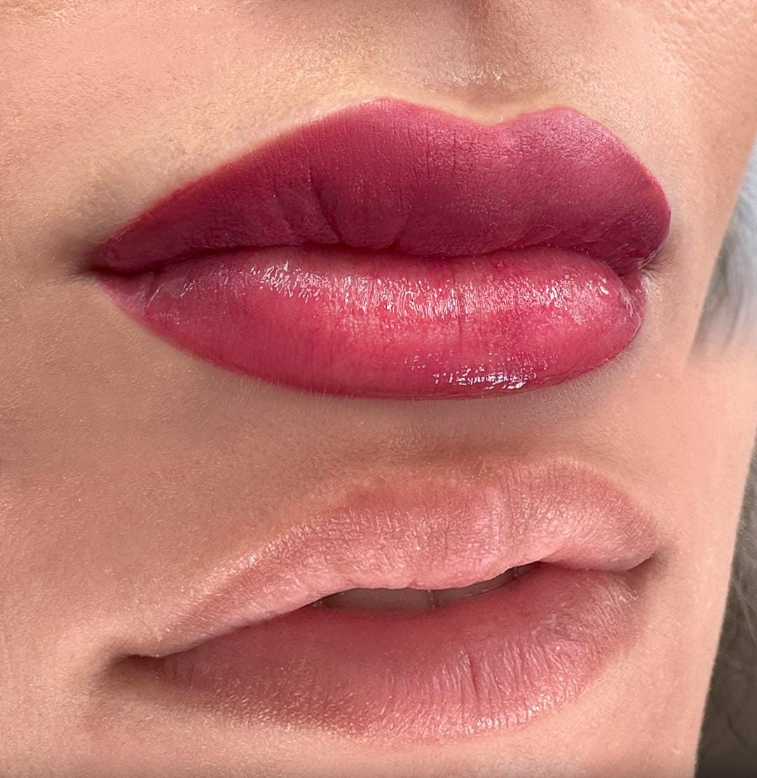 Full Lip Tattoo with Wine Shade Cosmeticbybanou